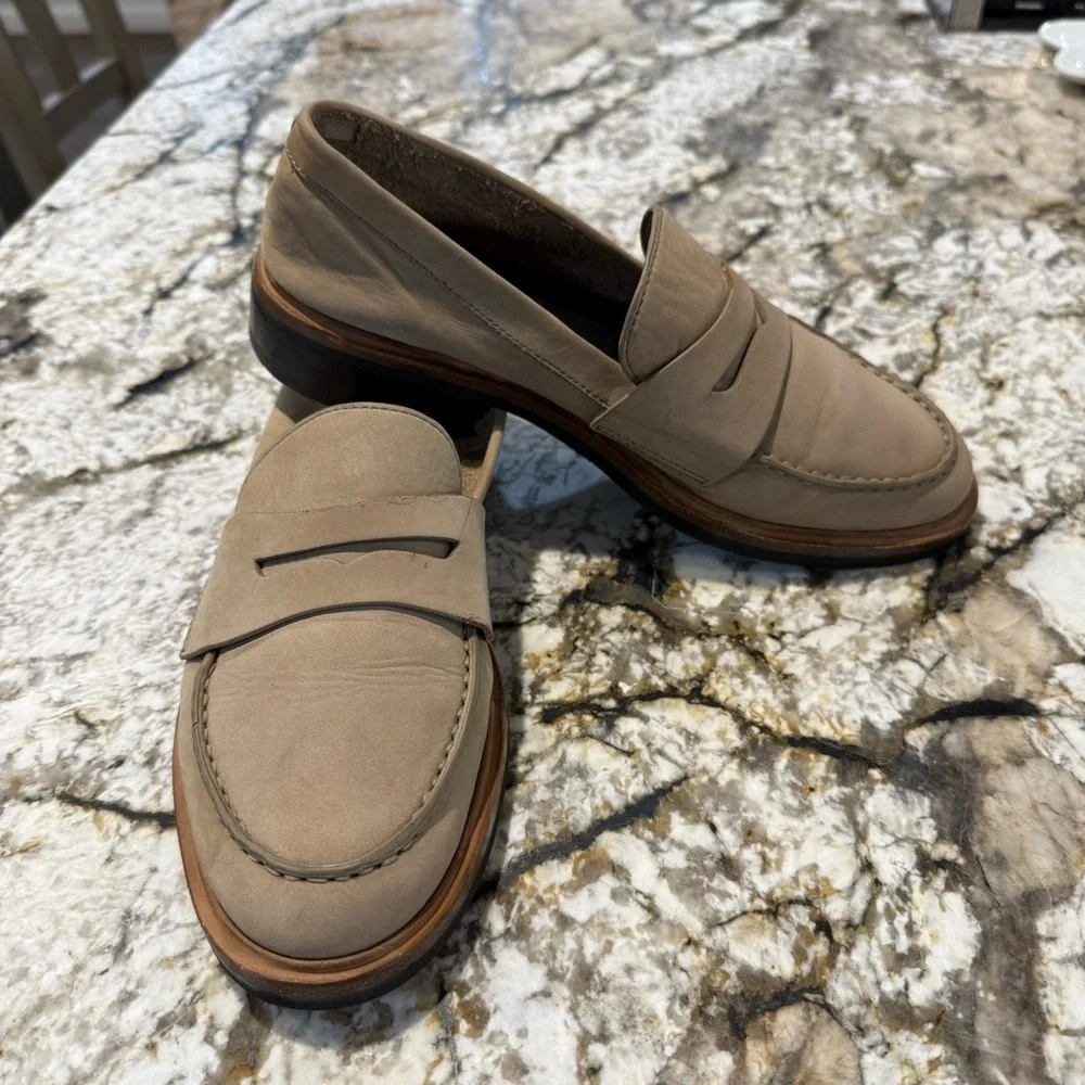 Rag & Bone Slayton Nubuck Women’s Loafer Size 40, US Size 9-9.5. EUC